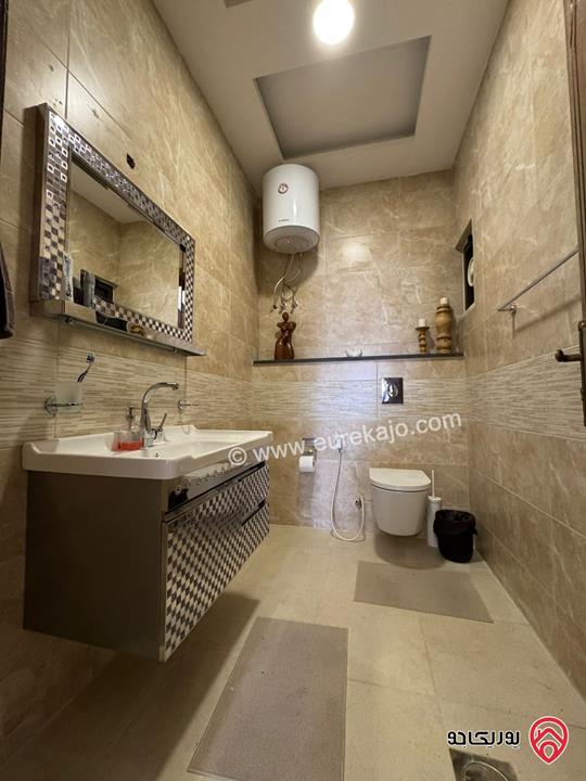 شقة أرضية مميزة مساحة 162م داخلي و 280م خارجي للبيع المنطقة الخامسة / العقبة