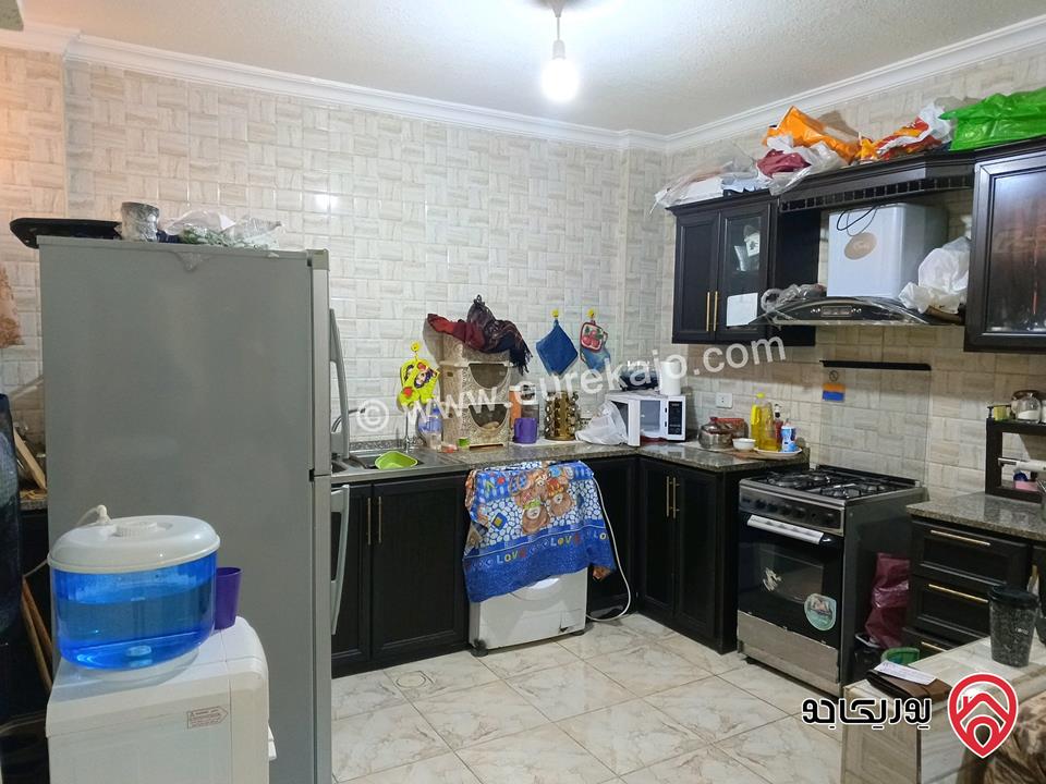 شقة ديلوكس مساحة 84م طابق أول للبيع في الزرقاء - جبل طارق 