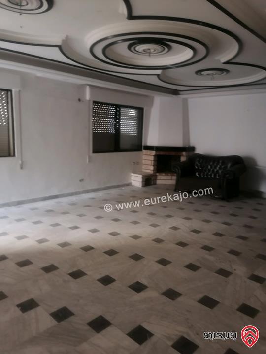 شقة مساحة 196م طابق اول للبيع في عمان - الشميساني