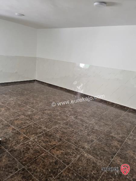 شقة شبه أرضية مساحة 120م داخلي و 50م خارجي للايجار في عمان - تلاع العلي 