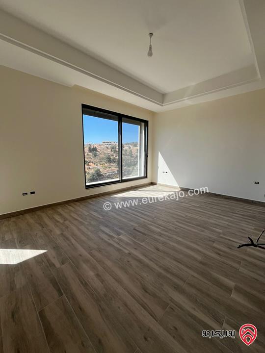 فيلا مع مسبح خاص مساحة 700م على أرض 500م للبيع في عمان - دابوق من المالك مباشرة