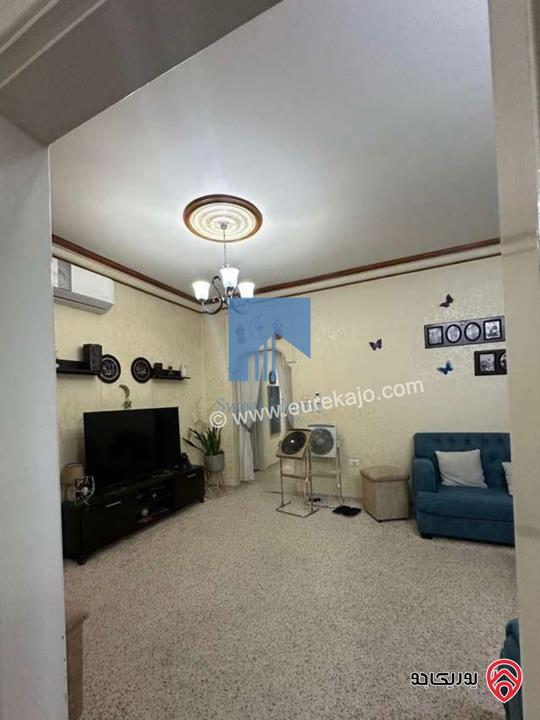 شقة أرضية مميزة للبيع في عمان - الجندويل 208م مع ترس 50م بسعر مغري