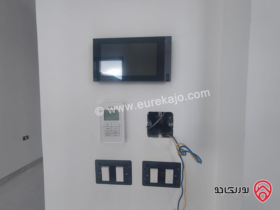 فلل متلاصقة مساحة الارض 250م مساحة البناء 500م للبيع في عمان - عبدون 