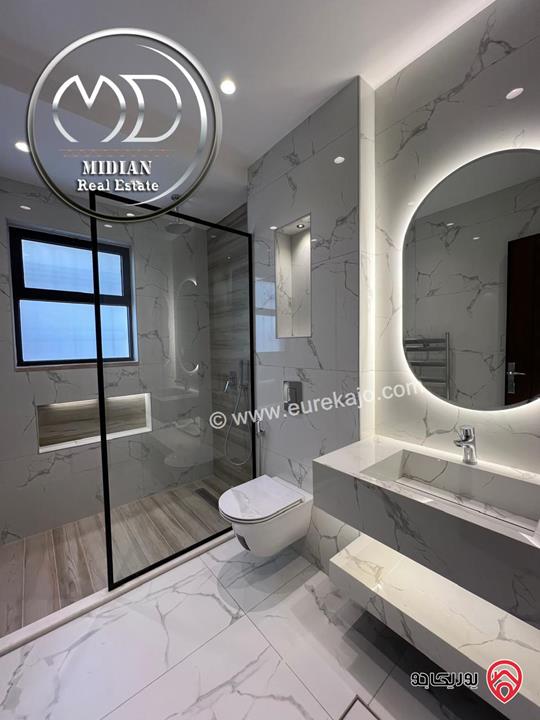 شقق أرضي وشبه أرضي للبيع في عمان - حي الصحابة مساحات 240م مع تراسات و حدائق تشطيبات عصرية فاخرة جديدة لم تسكن