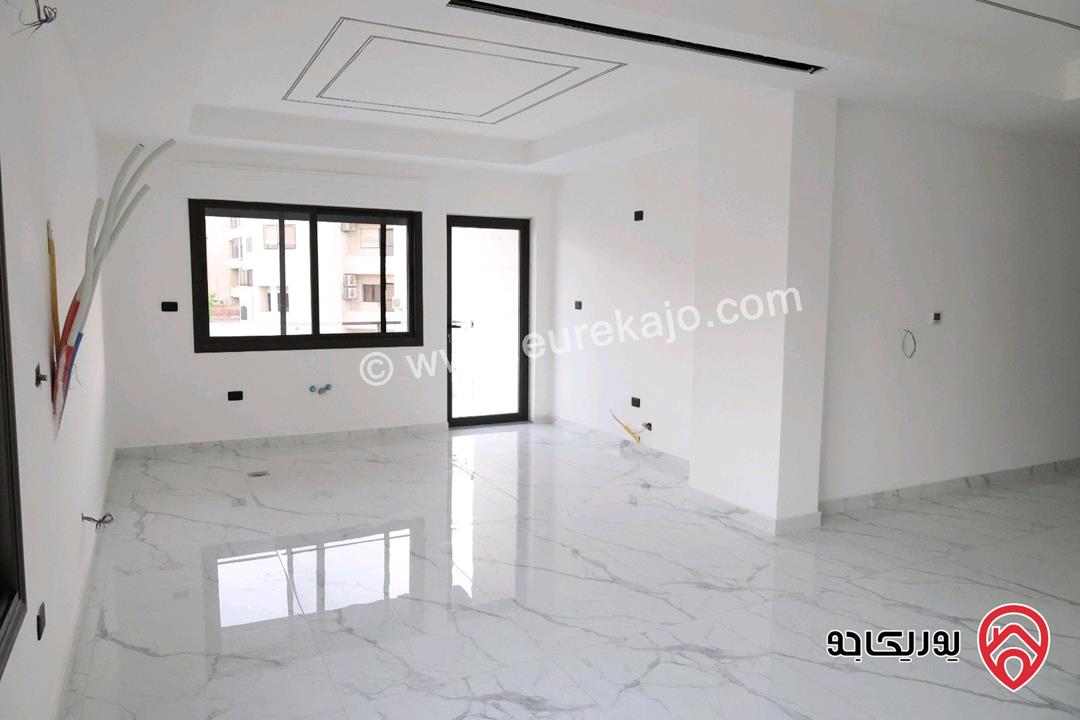 شقة سوبر ديلوكس طابق ثاني مساحة 185م للبيع في عمان - الجاردنز