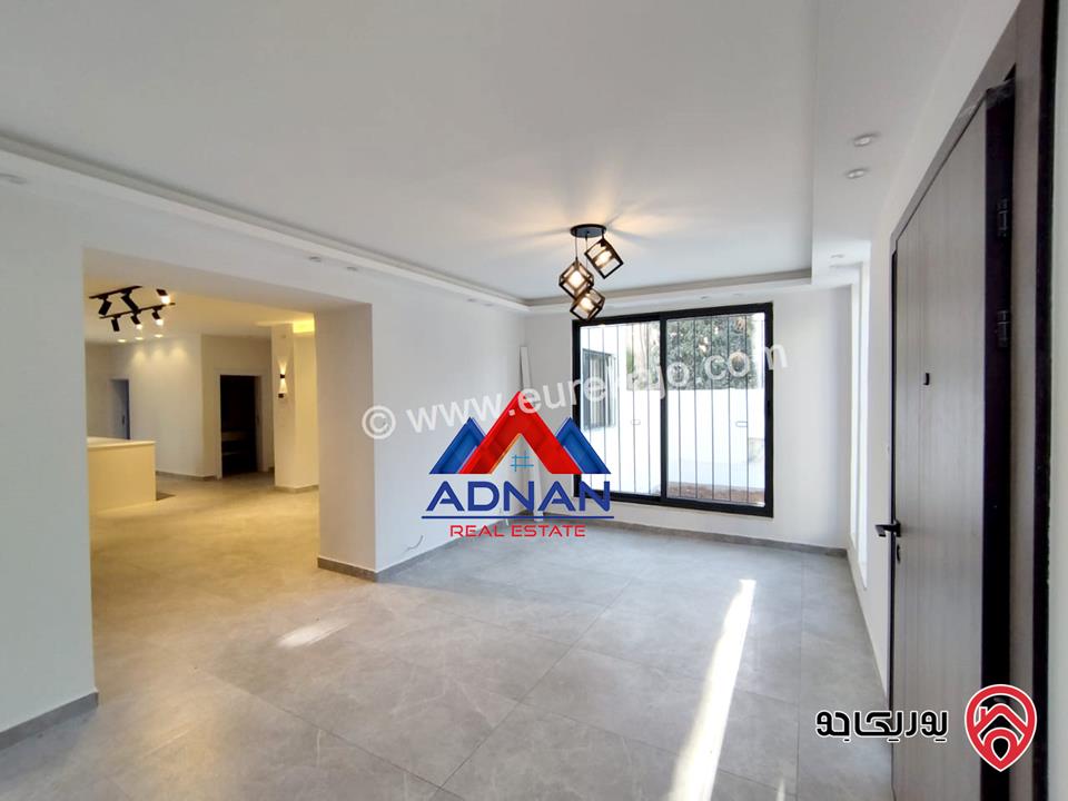 فيلا دوبلكس فارغة مساحة 350م على ارض 500م للإيجار السنوي في عمان - عبدون