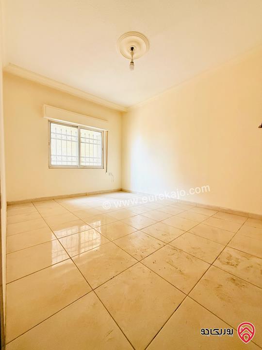 شقة مساحة 120م طابق أول للبيع في عمان - ضاحية الاستقلال