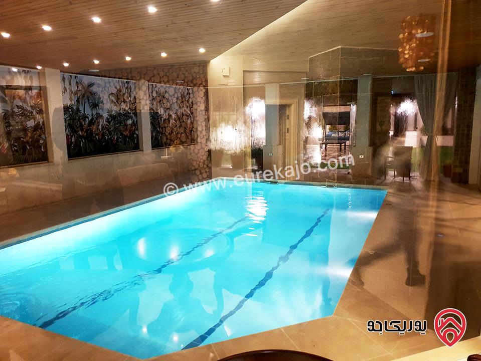 شقة طابقية فخمة مساحة 420م داخلي و 300م خارجي مع مسبح للايجار المفروش في عمان - أم السماق