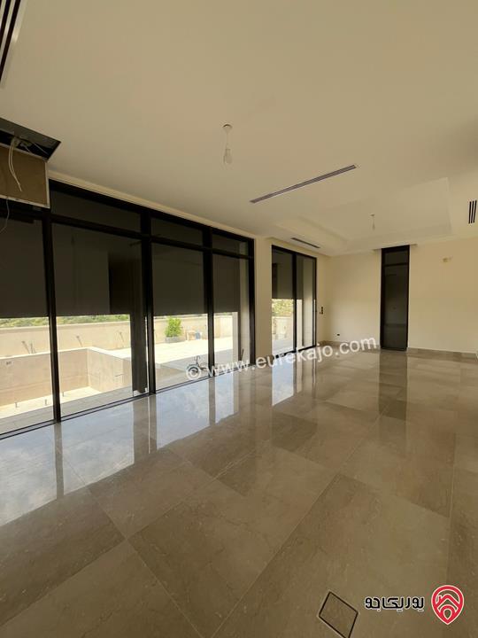 فيلا مساحة الارض 500م مساحة البناء 700م للبيع في عمان - دابوق