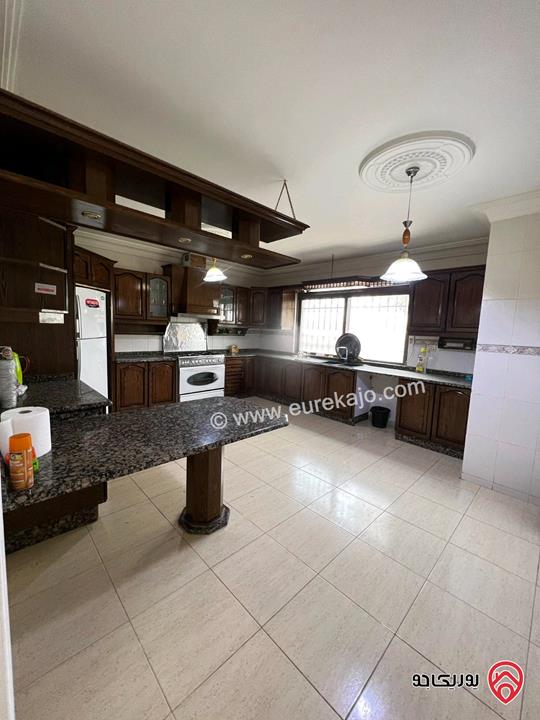 فيلا فخمة مساحة 900م على أرض 1 دونم للبيع في عمان - شفا بدران