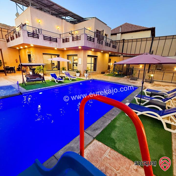 شاليه/مزرعة مساحة الأرض 400م والبناء 200م للبيع في البحر الميت - جوفة الكفرين