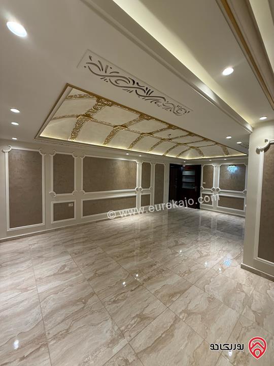 شقة طابق ثالث مساحة 200م للبيع في عمان - ربوة عبدون