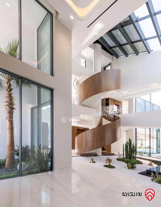 قصر مساحة 1500م على أرض 1800م للبيع في عمان - دابوق