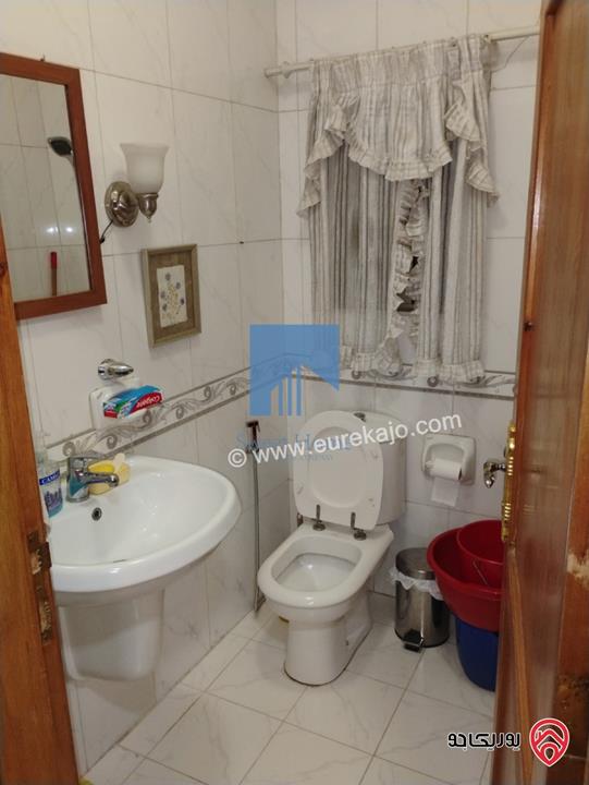 شقة أرضية طابقية مميزة للبيع في عمان - خلدا قرب الموفنبيك ومطعم ورد 207م مع حديقة وترسات 245م