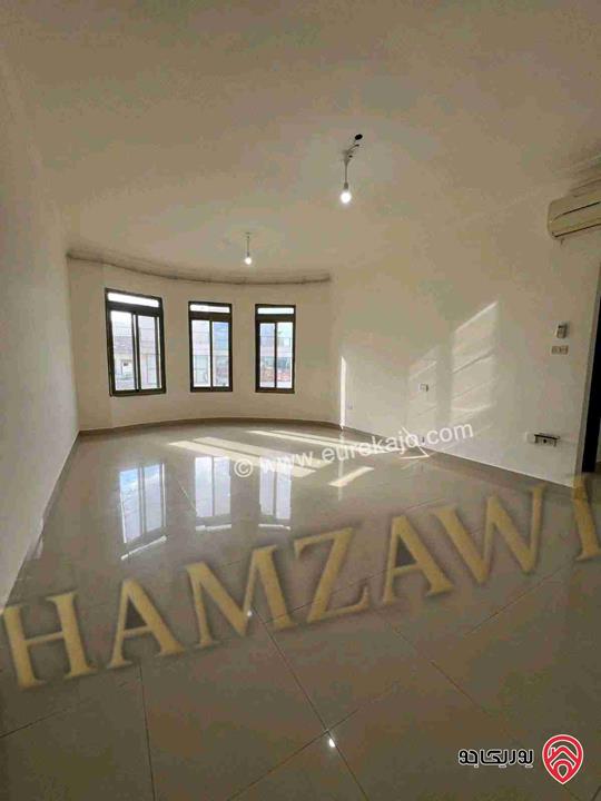 شقة طابق ثاني مساحة 95م للايجار في عمان - حي الصاحبة