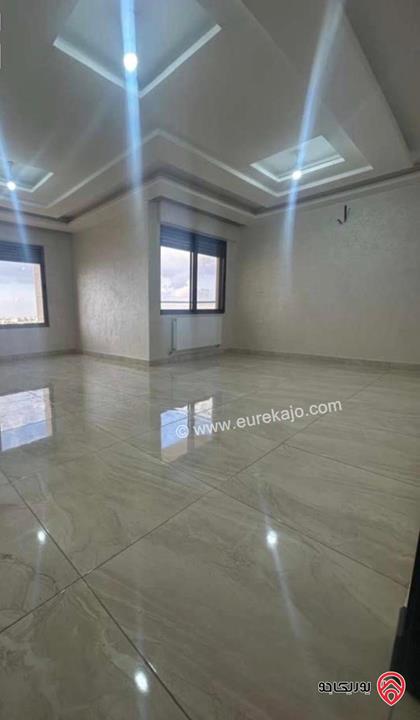 شقة طابق ثالث مساحة 180م للايجار في عمان - خلدا