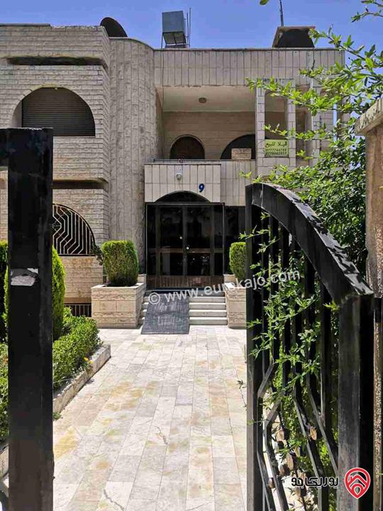 فيلا مساحة 600م على أرض 1 دونم للبيع في عمان - خلدا