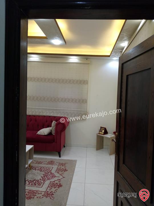 بيت طابقين على أرض 199م للبيع في السلط اسكان المغاريب