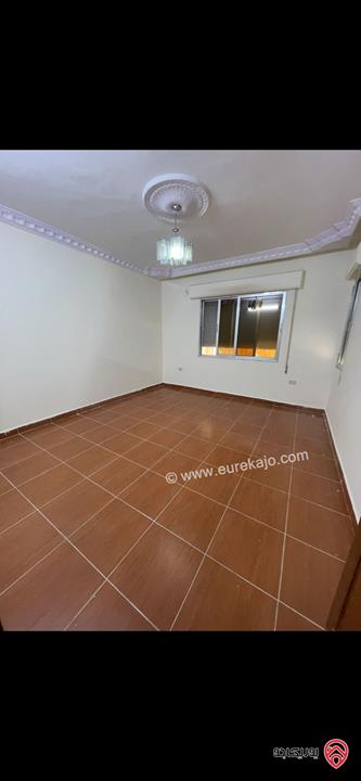 شقة مميزة ضمن بيت مستقل مساحة 200م للإيجار في اربد