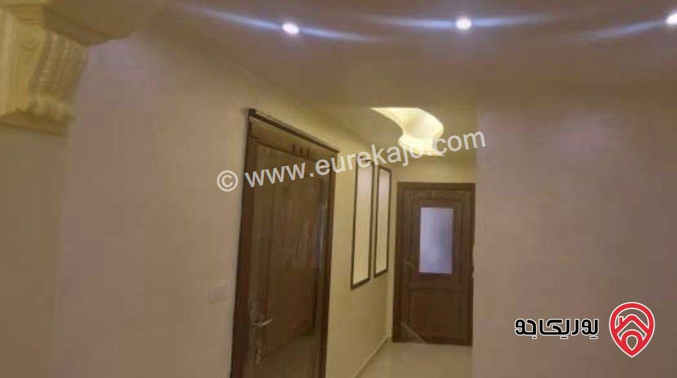 شقة أرضية مساحة 200م للبيع او للايجار في عمان - خلدا