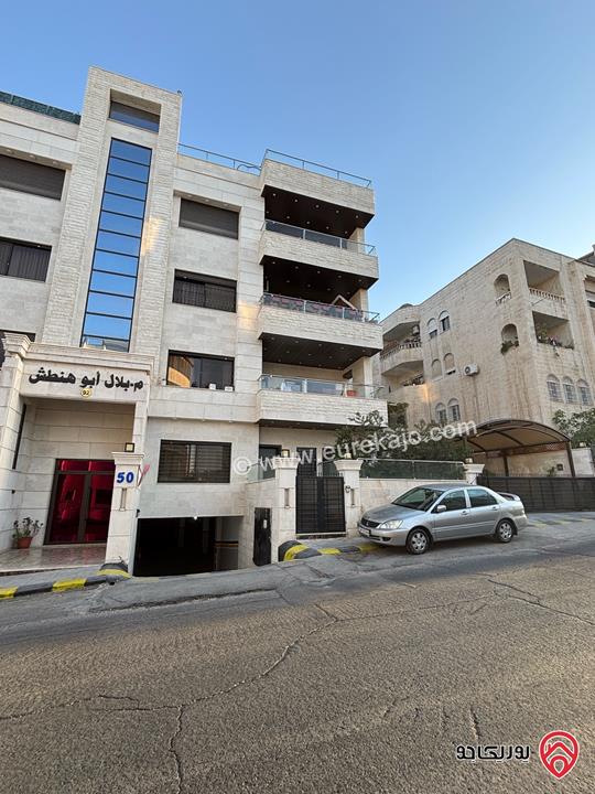 شقة أرضية حديثة مساحة 215م وحديقة 175م للبيع في عمان - ضاحية الرشيد