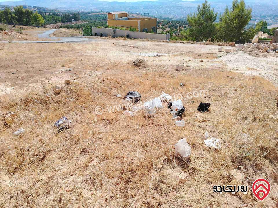 قطعة ارض مساحتها 540 متر مربع ذات موقع جميل ومطلة على مدينة جرش للبيع في جرش 