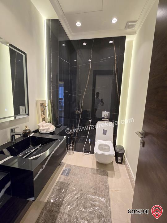 شقة مفروشة طابق أول مساحة 250م للإيجار في عمان - جبل عمان