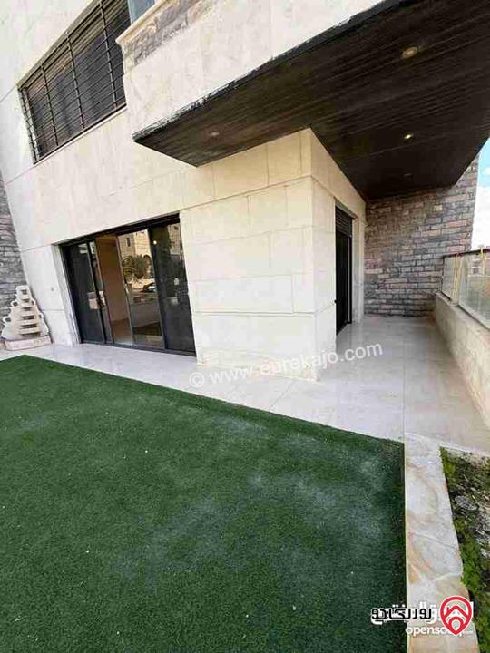 شقة فارغة مساحة 195م داخلي و 70م خارجي للايجار في عمان - البنيات 