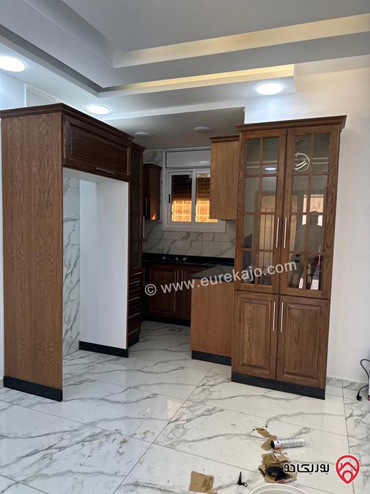 مزرعة مساحة 3400م للبيع في الزرقاء - الكمشه  شارع الاردن قريبة من مطعم قصر الجبل