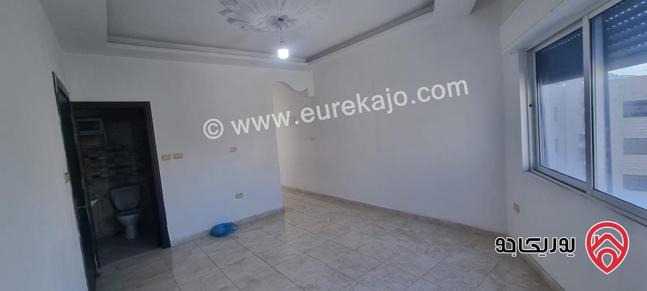 شقة مميزة مساحة 115م طابق ثالث للبيع في عمان - ام نوارة ضاحية الفاروق بالقرب من دوار البنزين من المالك مباشرة 