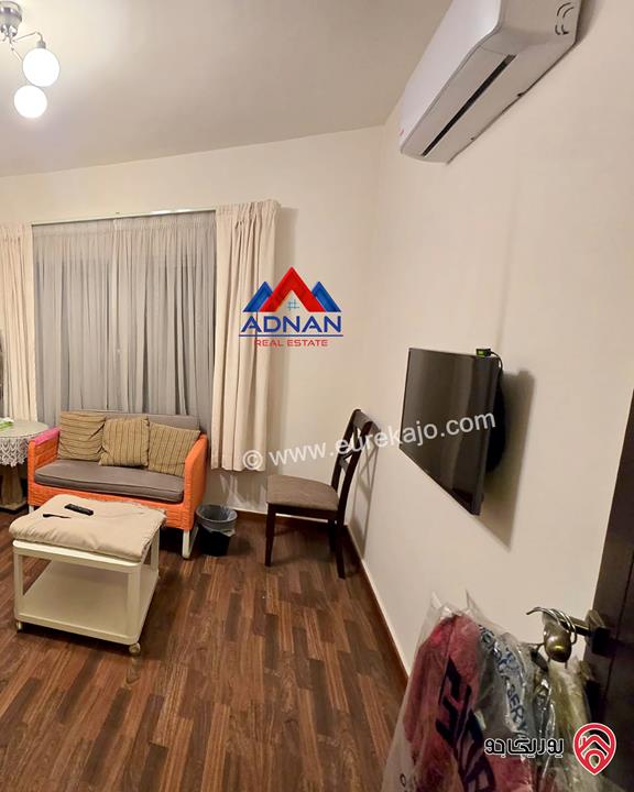 شقة مساحة 100م مع رووف 50م ( دوبلكس ) مفروشة للإيجار السنوي في عمان - أم أذينة