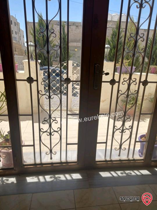 منزل مساحة 162م على أرض 320م للبيع في عمان - ابو نصير خلف مسجد حليمة الريان