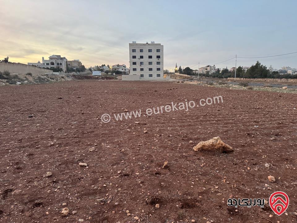 أرض سكنية واسعة مساحة 750م للبيع في عمان - شفا بدران