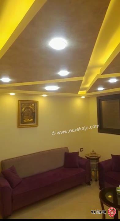 فيلا دوبلكس مساحة البناء 770م مساحة الارض 460م للبيع في عمان - البنيات