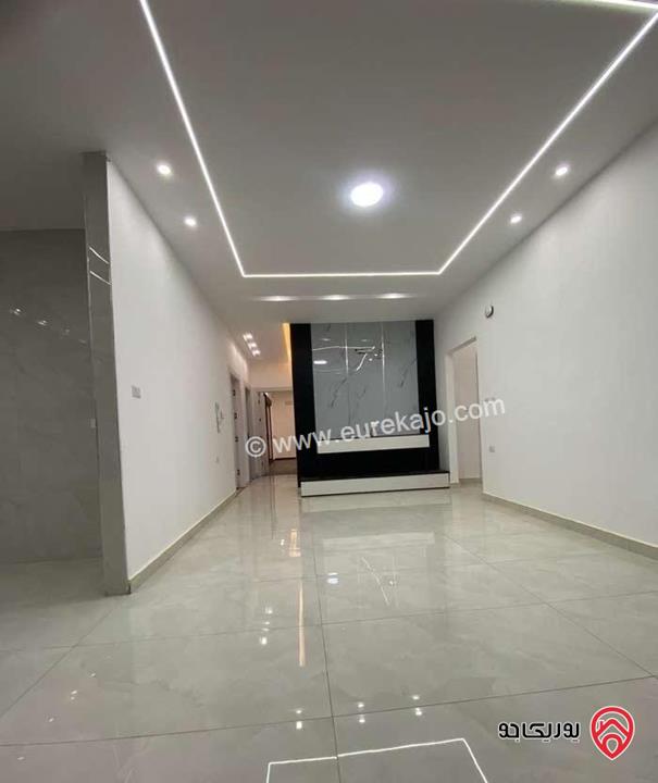 شقة فارغة لم تسكن مساحة 180م داخلي و 100م داخلي للايجار في عمان - طريق المطار