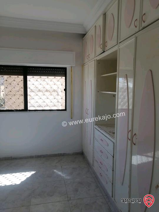 شقة طابق اول مساحة 170م للبيع في اربد قرب غرفة التجارة