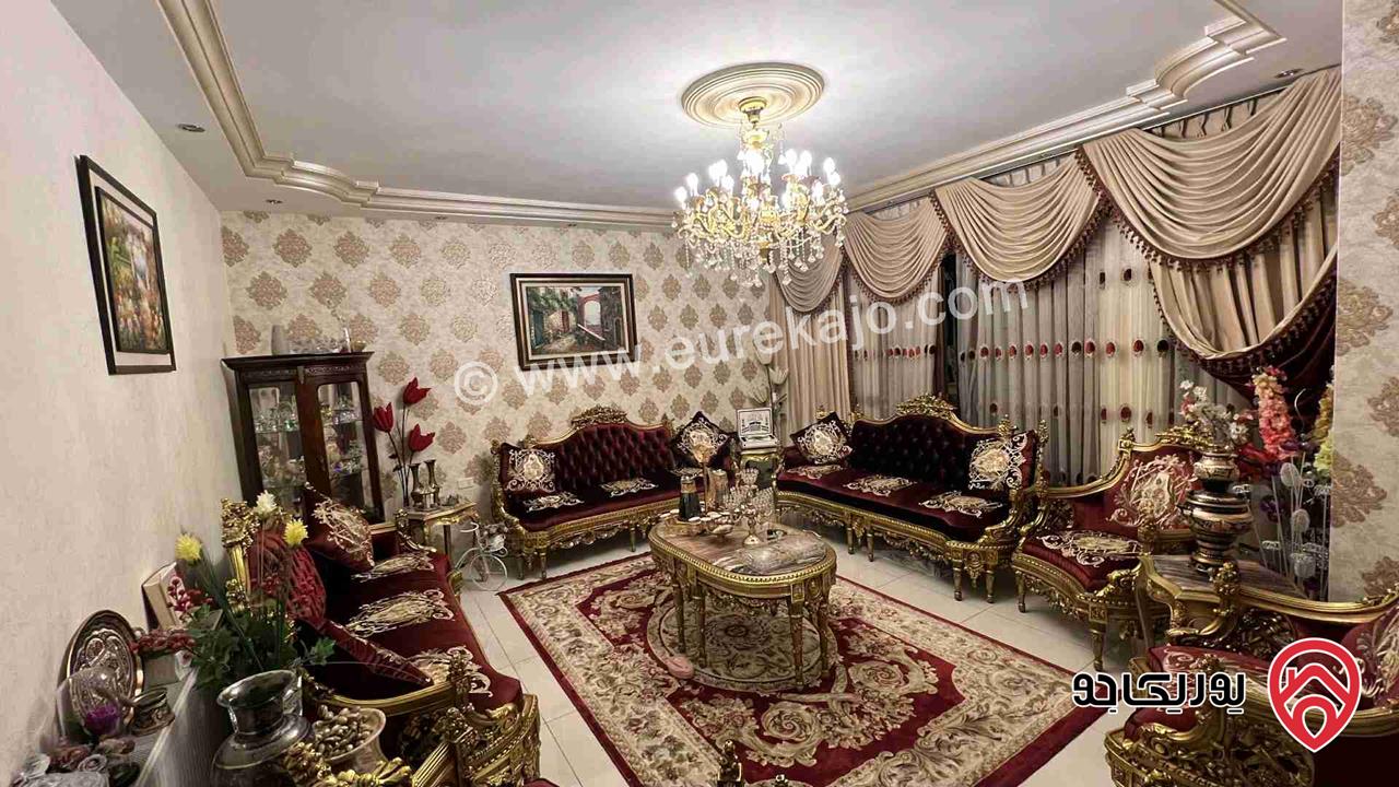 شقة ارضيه فاخرة للبيع في عمان - جبيهة مساحة 200م + 90م