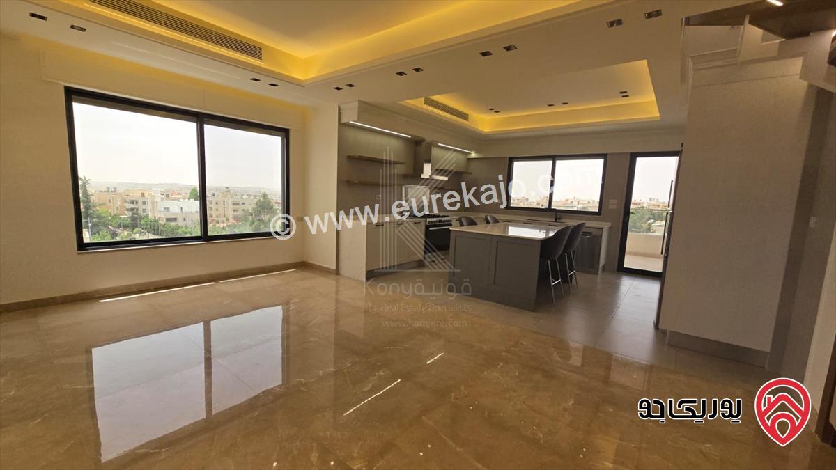 شقة مميزة اخير مع روف مساحة 235م  للايجار في عمان - عبدون