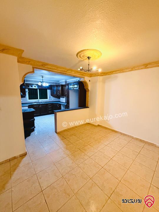 شقة شبه أرضية مساحة 150م للبيع في عمان - طبربور 