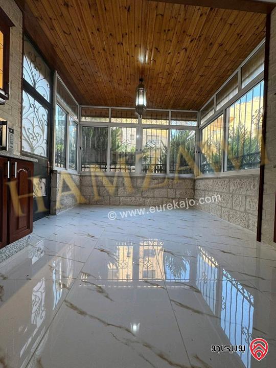 شقة ديلوكس فاخرة أرضية مساحة 170م داخلي و 40م خارجي للايجار في عمان - دير غبار