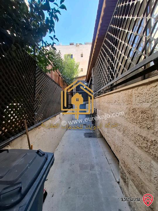 شقة مفروشة طابق أرضي 200م للإيجار في عمان-  ام اذينة 