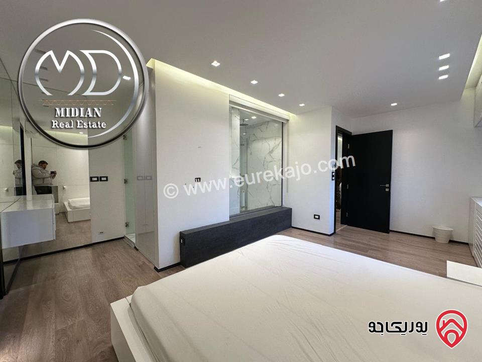 شقة مفروشة للايجار في عمان - ام السماق مساحة 300م طابق أول تشطيبات و ديكورات فندقية فرش فاخر اطلالة جميلة بسعر مميز