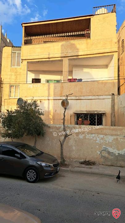 منزل مستقل على أرض 234م للبيع في عمان - ماركا 