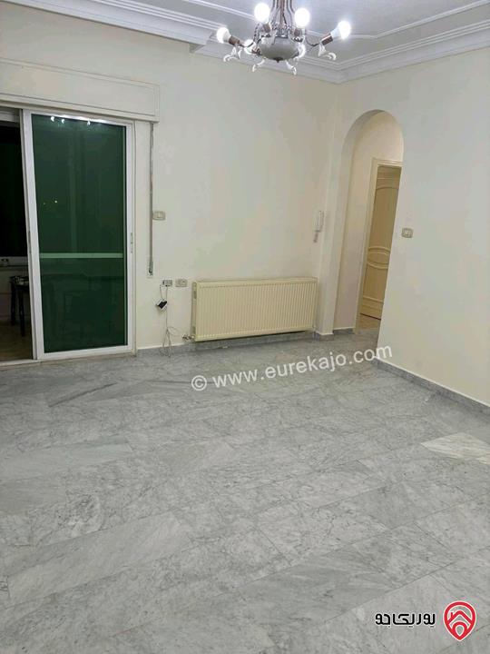 شقة مساحة 170م طابق اول للبيع في عمان - خلدا