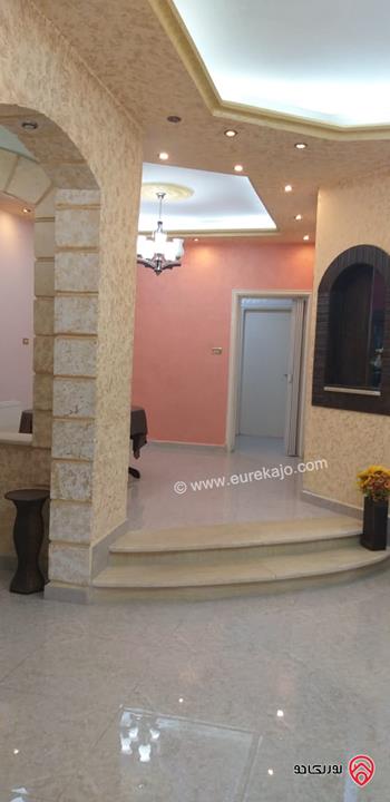 بيت مستقل مساحة 300م على أرض 415م للبيع في الزرقاء – جبل طارق ( تشطيبات جديدة )