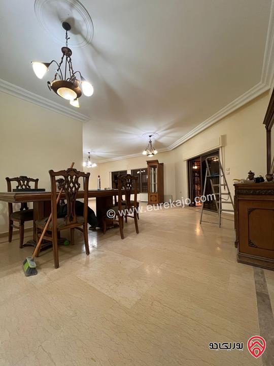 شقة أرضية مساحة 200م داخلي و 180م خارجي للايجار في عمان - السابع