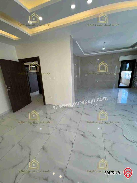 شقة جديدة لم تسكن مساحة 230م طابق ثالث للايجار في عمان - البنيات