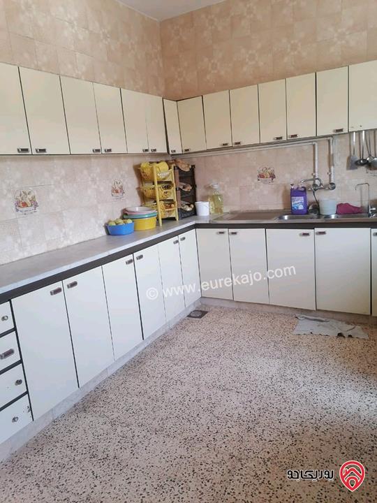 منزل طابقين مساحة 220م على أرض 320م للبيع في عمان - جبل التاج إشارات التاج والجوفة