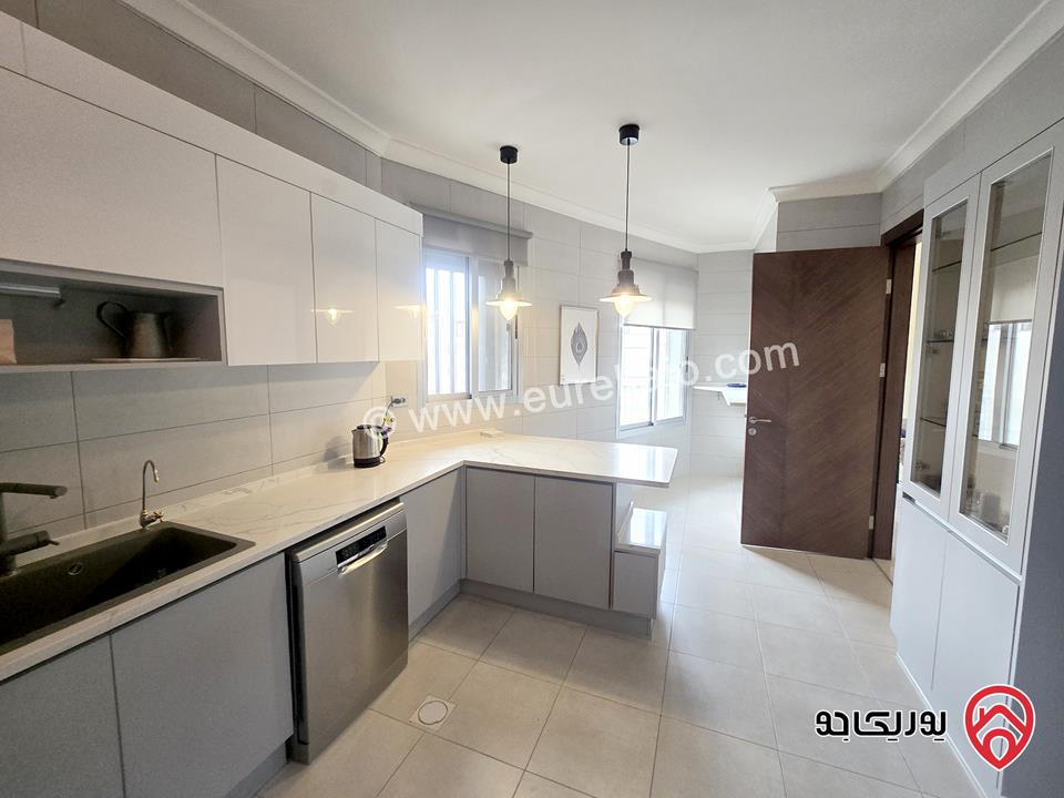 شقة طابق ثاني مساحة 185م للايجار مفروشة في عمان - دير غبار