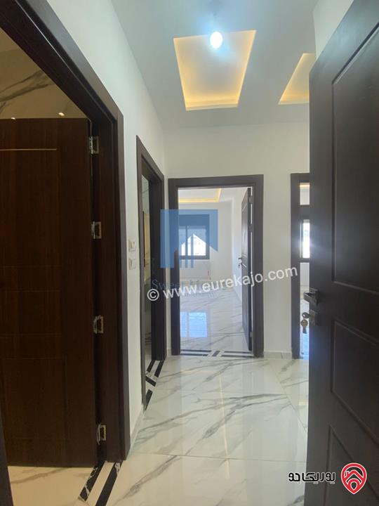 شقة أرضية مساحة 160م تشطيب سوبر ديلوكس للبيع في عمان - تلاع العلي